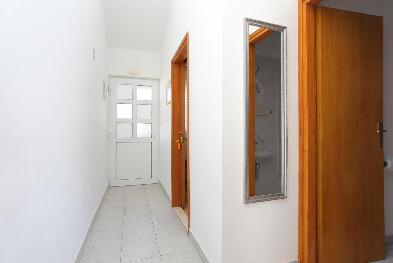 Apartments By The Sea Rastici, Ciovo - 11723 Trogir Exteriér fotografie